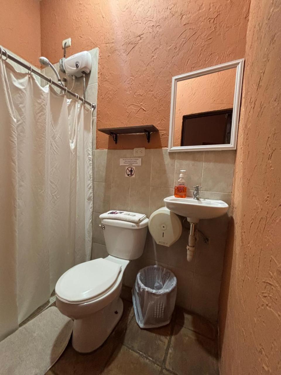 Hotel Chilero Y Cafe Antigua Dış mekan fotoğraf